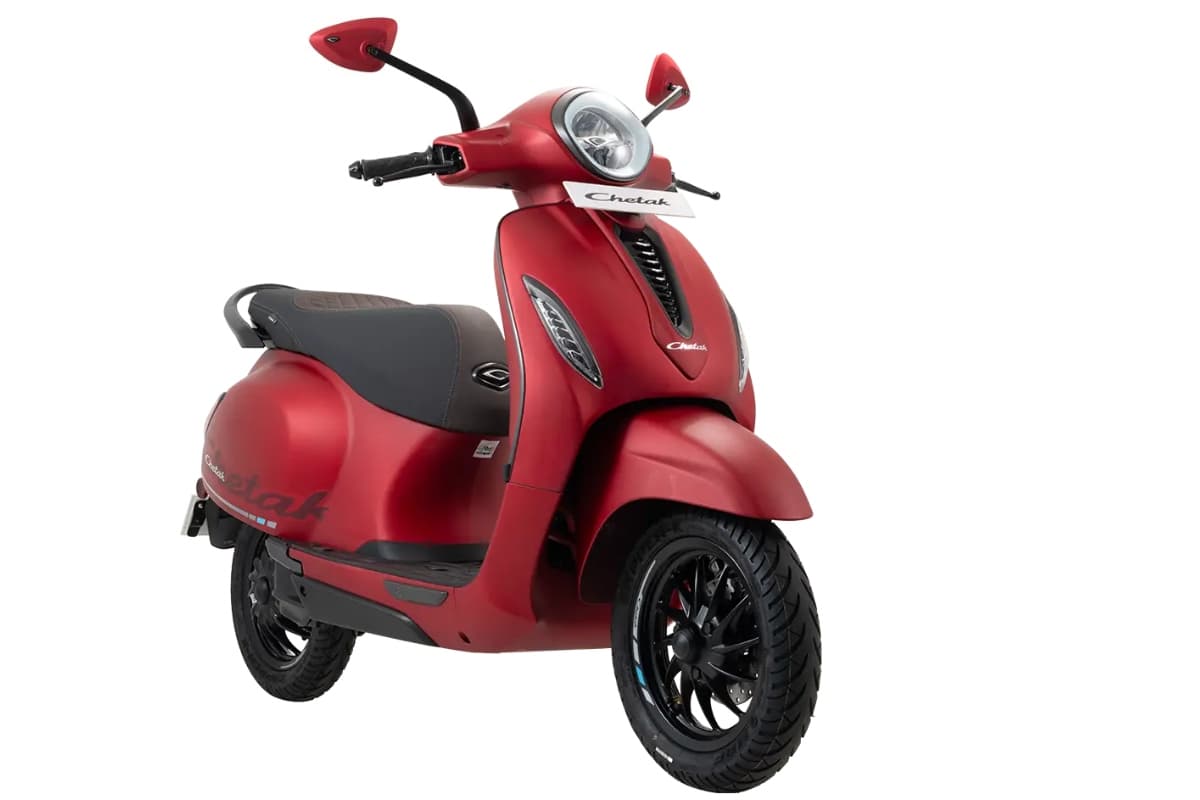 इलेक्ट्रिक स्कूटर Bajaj Chetak 3503 का अपडेटेड वैरिएंट लॉन्च, 153 km का जबरदस्त रेंज