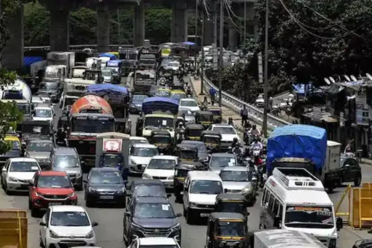 बिहार में 1 लाख से ज्यादा गाड़ियों का रजिस्ट्रेशन अटका, ऑनर कार्ड के इंतजार में मालिक परेशान