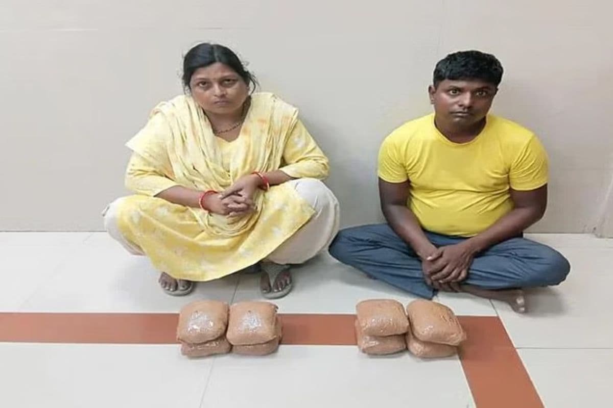 48 लाख रुपये की अफीम हाजीपुर जंक्शन से बरामद, महिला समेत दो तस्कर गिरफ्तार