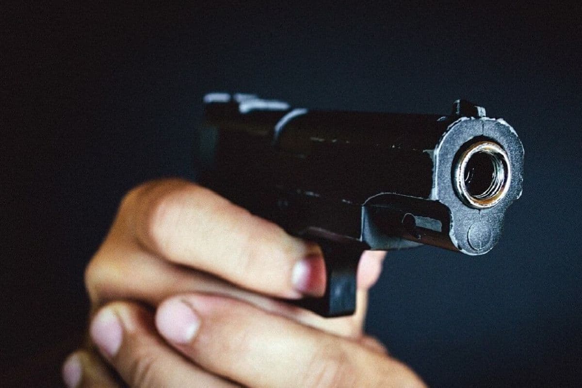 Bihar: तिलक से लौट रहे मेट्रो इंजीनियर को मारी गोली, अपराधियों की फायरिंग से मचा हड़कंप