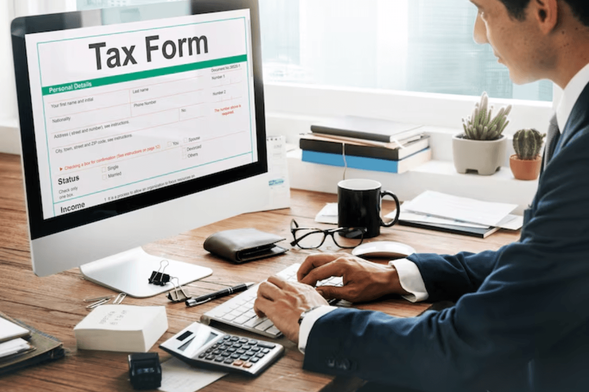 Canada Income Tax: कनाडा में रहने वाले भारतीयों को बड़ा फायदा, मार्क कार्नी सरकार ने दी इनकम टैक्स में बड़ी छूट