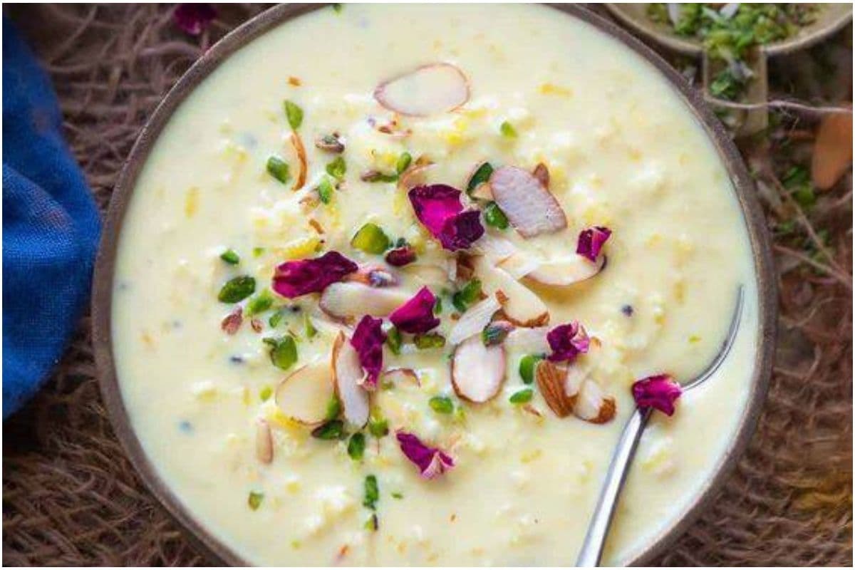 Coconut Kheer Recipe in Hindi: मॉडर्न ट्विस्ट के साथ घर पर बनाएं मलाईदार नारियल की खीर Coconut Kheer Recipe in Hindi: मॉडर्न ट्विस्ट के साथ घर पर बनाएं मलाईदार नारियल की खीर