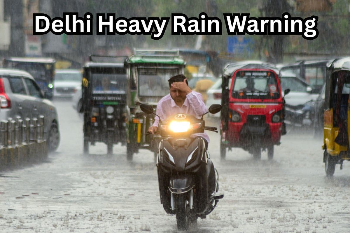 Delhi Heavy Rain Warning: दिल्ली-NCR में भारी बारिश, आंधी-तूफान का अलर्ट, IMD की चेतावनी