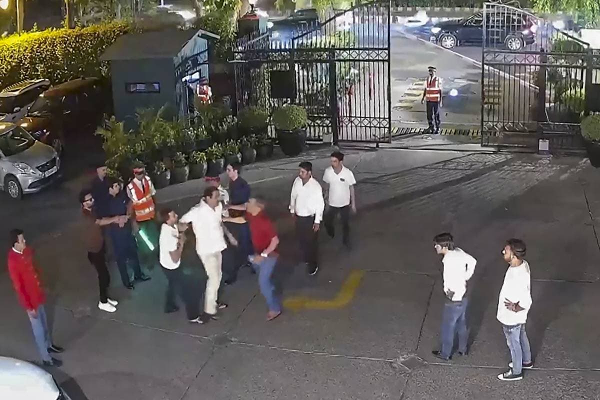 ED Raid : ईडी अधिकारी ने कांग्रेस के पूर्व विधायक को जमीन पर पटका, देखें वीडियो