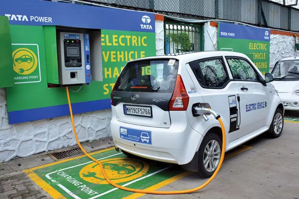 खुशखबरी: झारखंड के इस रेलवे स्टेशन पर बनेगा इलेक्ट्रिक वाहन चार्जिंग पॉइंट, हर कोई उठा सकेगा लाभ