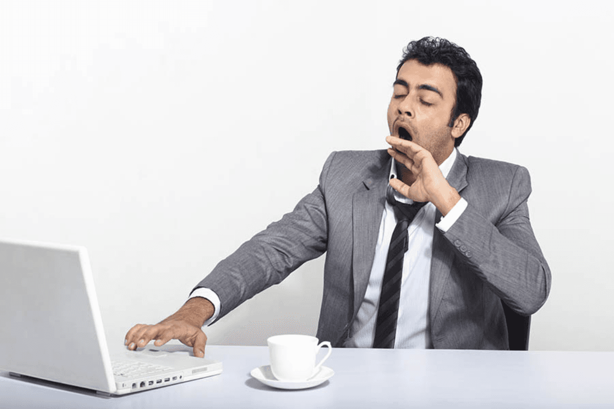 Excess Sleeping: क्या आपको भी आती है बार-बार नींद? शरीर में हो सकती है इस चीज की कमी