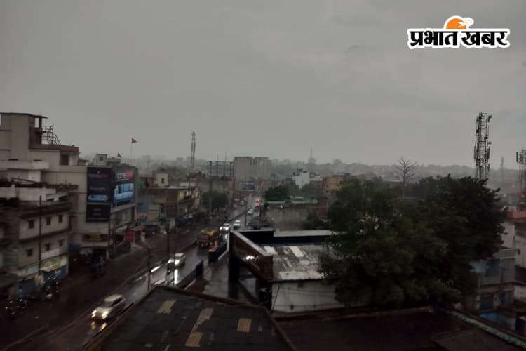 रांची, हजारीबाग, धनबाद, समेत कई जिलों में आंधी के साथ झमाझम बारिश, दिन में हो गयी रात