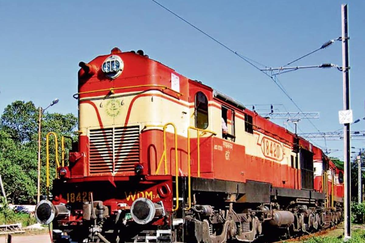 CBI Raid के बाद डीआरएम सख्त, स्टेशनों पर मिली खामियां, सुधार के लिए ताबड़तोड़ एक्शन