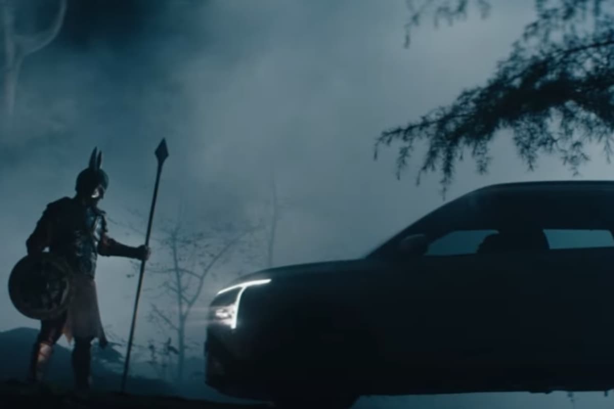 आज लॉन्च हुई, KIA Clavis ने मारुति सुजुकी और Toyota की 7-सीटर कारों को दिया टक्कर