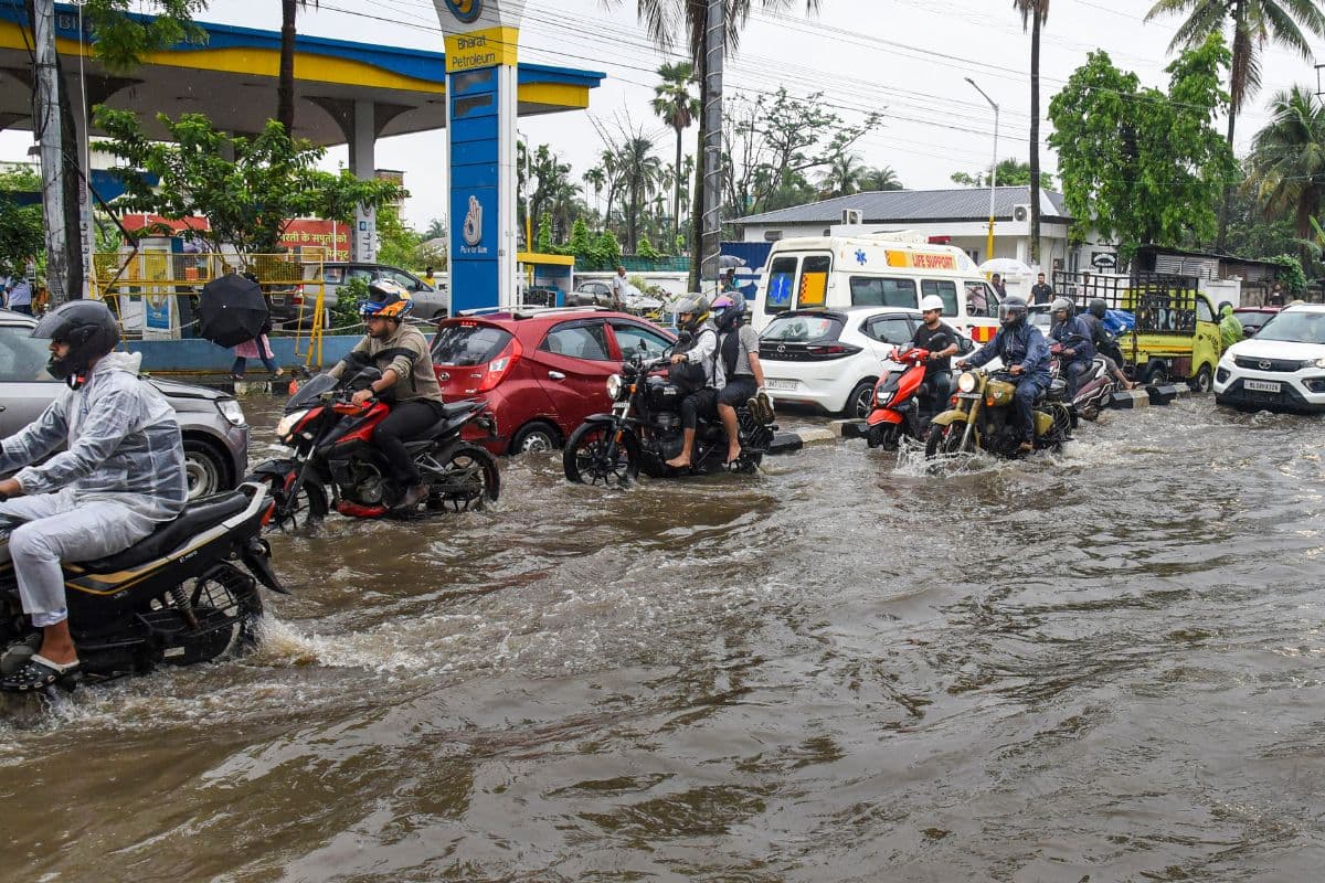 बारिश और मचाएगी कोहराम! आधे भारत में मौसम विभाग का अलर्ट