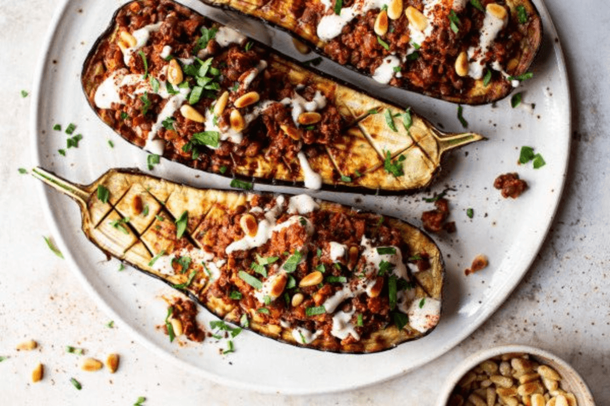 How to make Garlic Baingan | Lasooni Baingan Recipe | Spicy Garlic Eggplant - खास तड़के से बनी लसूनी बैंगन रेसिपी को आप रोजाना के खाने में बना सकते हैं खास