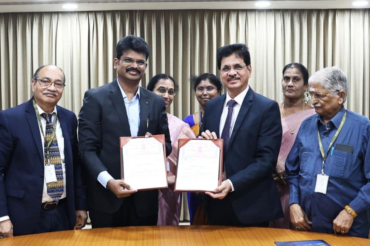 VIT और एमजीआर मेडिकल यूनिवर्सिटी ने मिलाया हाथ, अब स्वास्थ्य क्षेत्र में होगा एआई पर रिसर्च