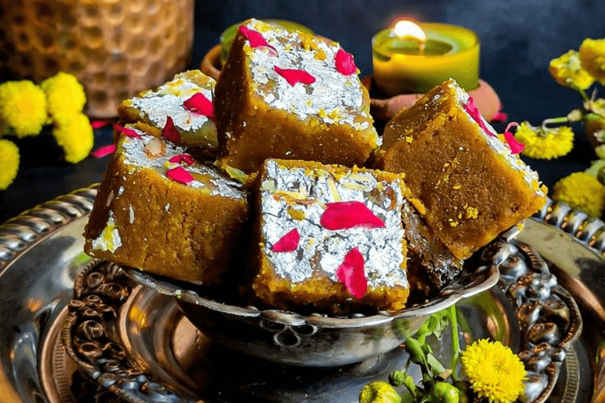 Mango Malai Barfi Recipe | How to make Mango Barfi | Aam ki Barfi बनाने की विधि