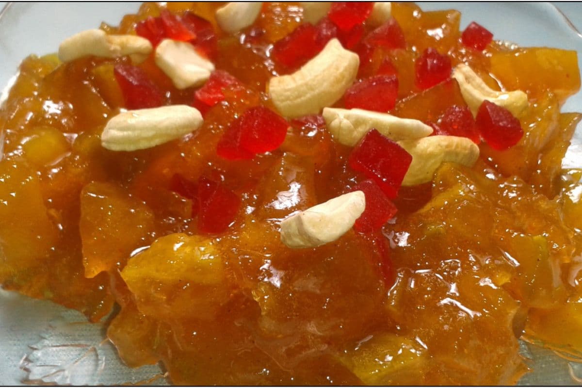 Mango Murabba Recipe: कच्चे आम से बनाए मीठा और चटपटा मुरब्बा,जानें सीक्रेट रेसिपी