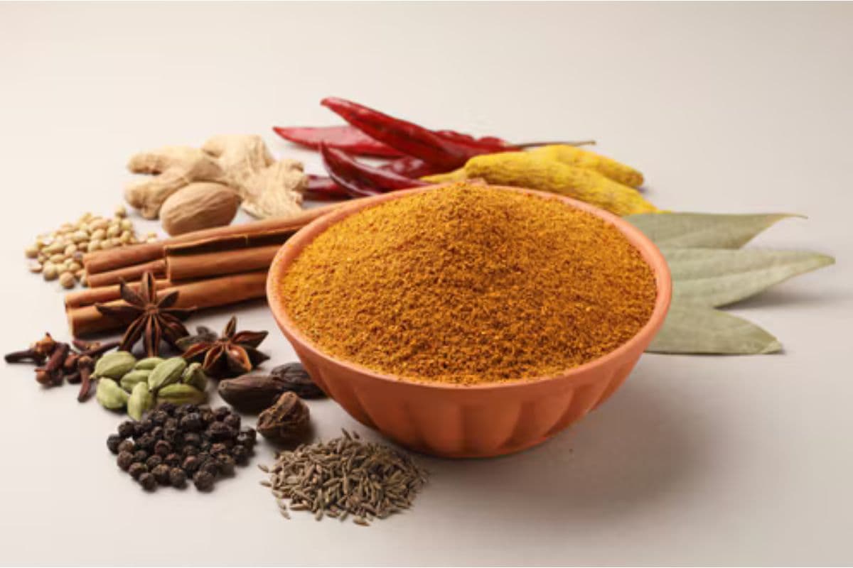 Masale Dalne ka Sahi Samay: सिर्फ मसाले नहीं, उनकी टाइमिंग भी बनाती है खाने को लाजवाब