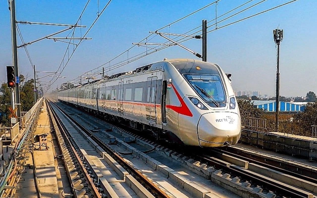 दानापुर मंडल के अधिकारी कर रहे मंथन, जयनगर पटना नमो भारत एक्सप्रेस को बक्सर स्टेशन से चलाने की तैयारी