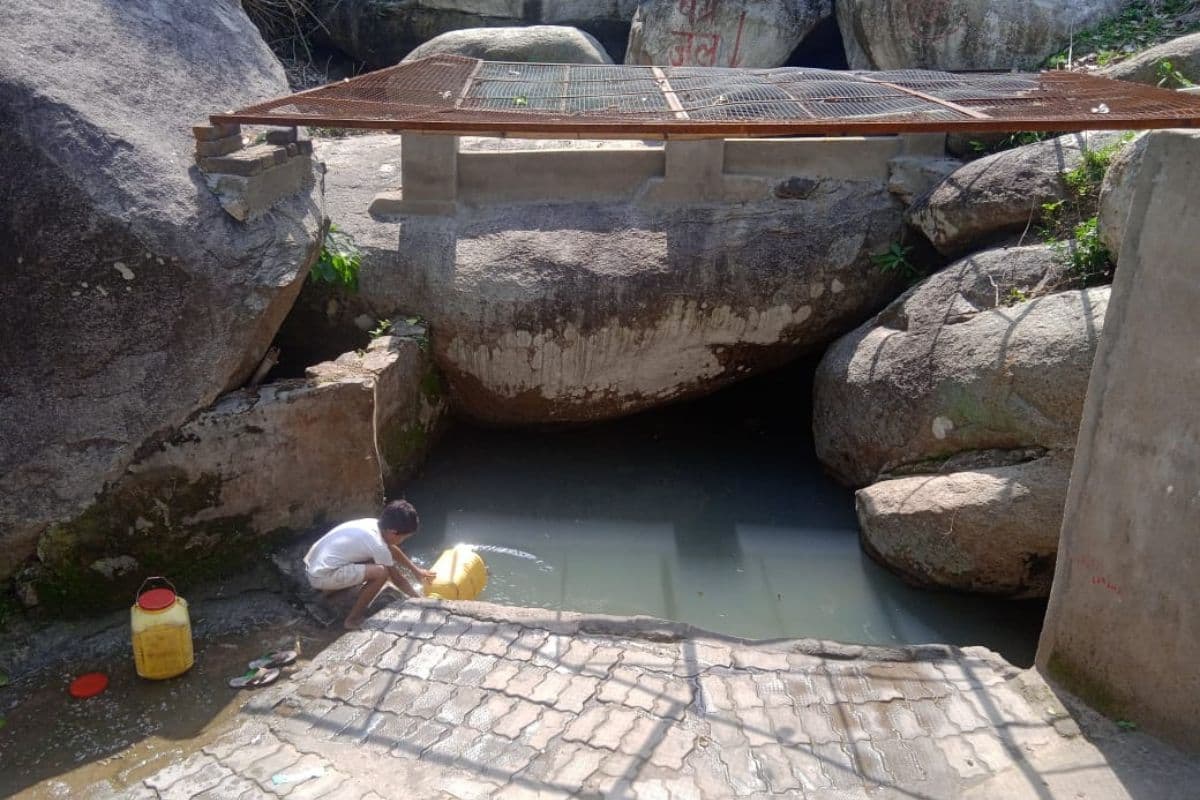 Jharkhand Tourist Places: भीषण गर्मी और उमस में भी कश्मीर सी ठंड का अहसास, इसके आगे एसी-कूलर सब फेल