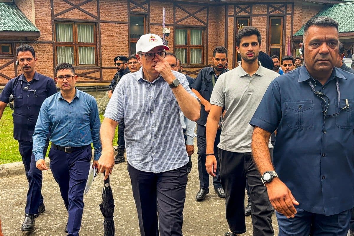 Pahalgam: उमर अब्दुल्ला ने आतंकवादियों को दिया मुंहतोड़ जवाब, पहलगाम में की कैबिनेट की बैठक