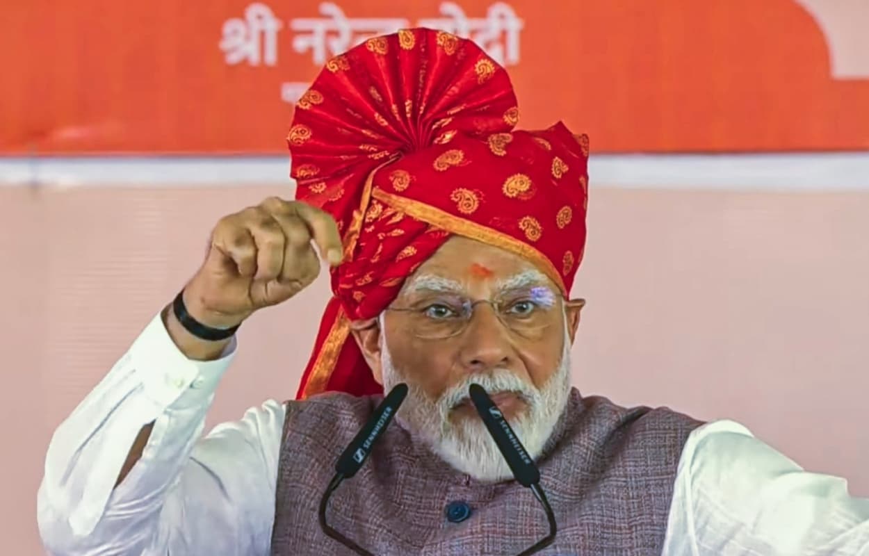 ‘दुश्मनों ने देखा जब सिंदूर बारूद बन जाता है तो नतीजा क्या होता है…’ पीएम मोदी ने सरहद से ललकारा