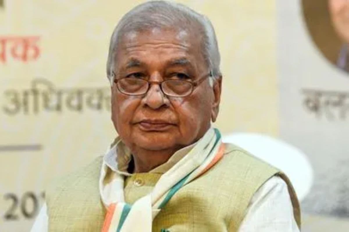 बिहार: दोस्त से मिलने से खुद को रोक नहीं पाए राज्यपाल आरिफ मोहम्मद खान, राजभवन से पहुंचे मोतिहारी