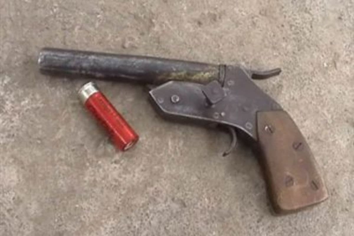 मुजफ्फरपुर में महिला ने हाथ में कट्टा लेकर बनाया रील, वीडियो हुआ वायरल तो एक्शन में आई पुलिस  