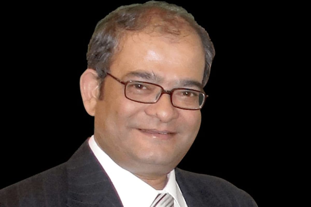 जहां इलाज है सेवा, और सेवा है समर्पण, डॉ. प्रतीप बैनर्जी होम्यो क्लिनिक