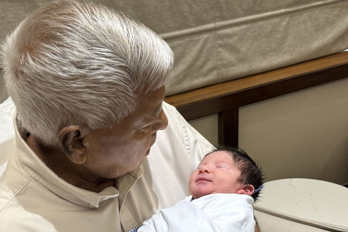 नवजात के साथ लालू यादव