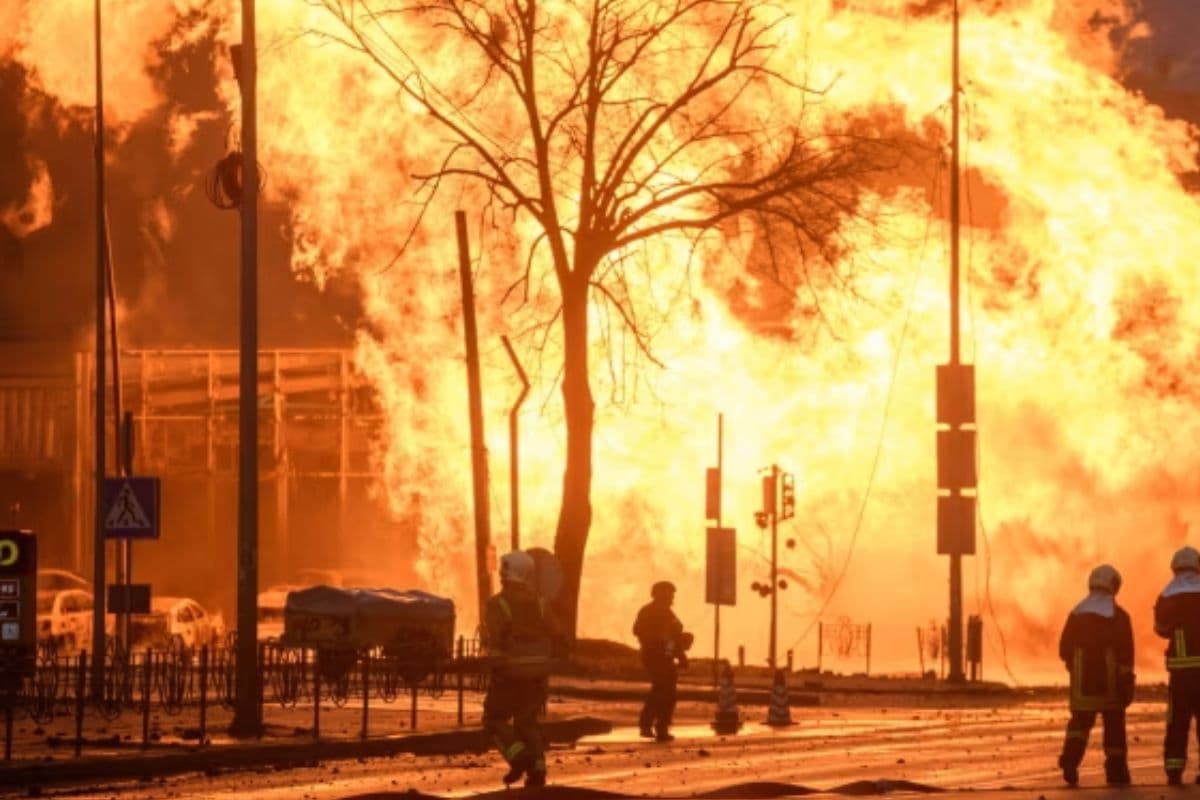 Russia Largest Airstrike on Ukraine: यूक्रेन पर तबाही का तूफान, रूस का अब तक का सबसे बड़ा हवाई हमला, 367 मिसाइलें दागीं