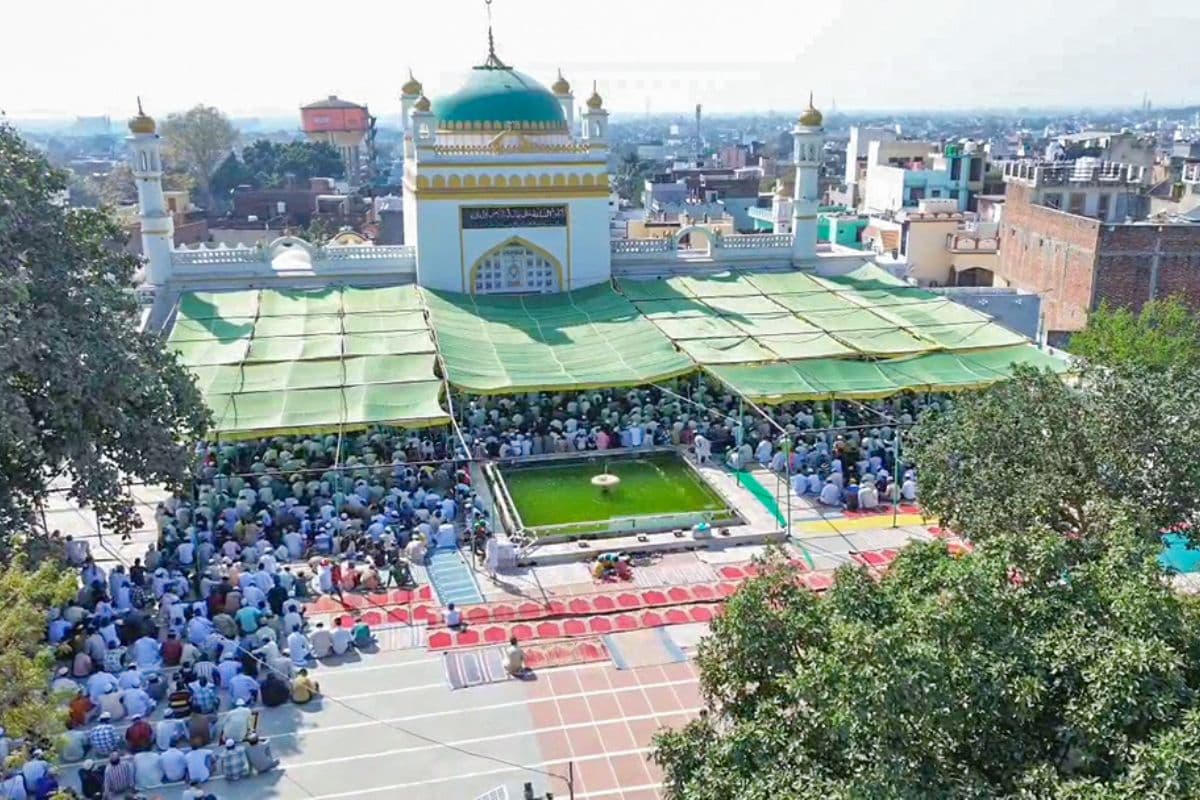 Sambhal Jama Masjid Case: इलाहाबाद हाई कोर्ट ने मस्जिद सर्वे मामले में खारिज की मुस्लिम पक्ष की याचिका, सुनाया ये फैसला