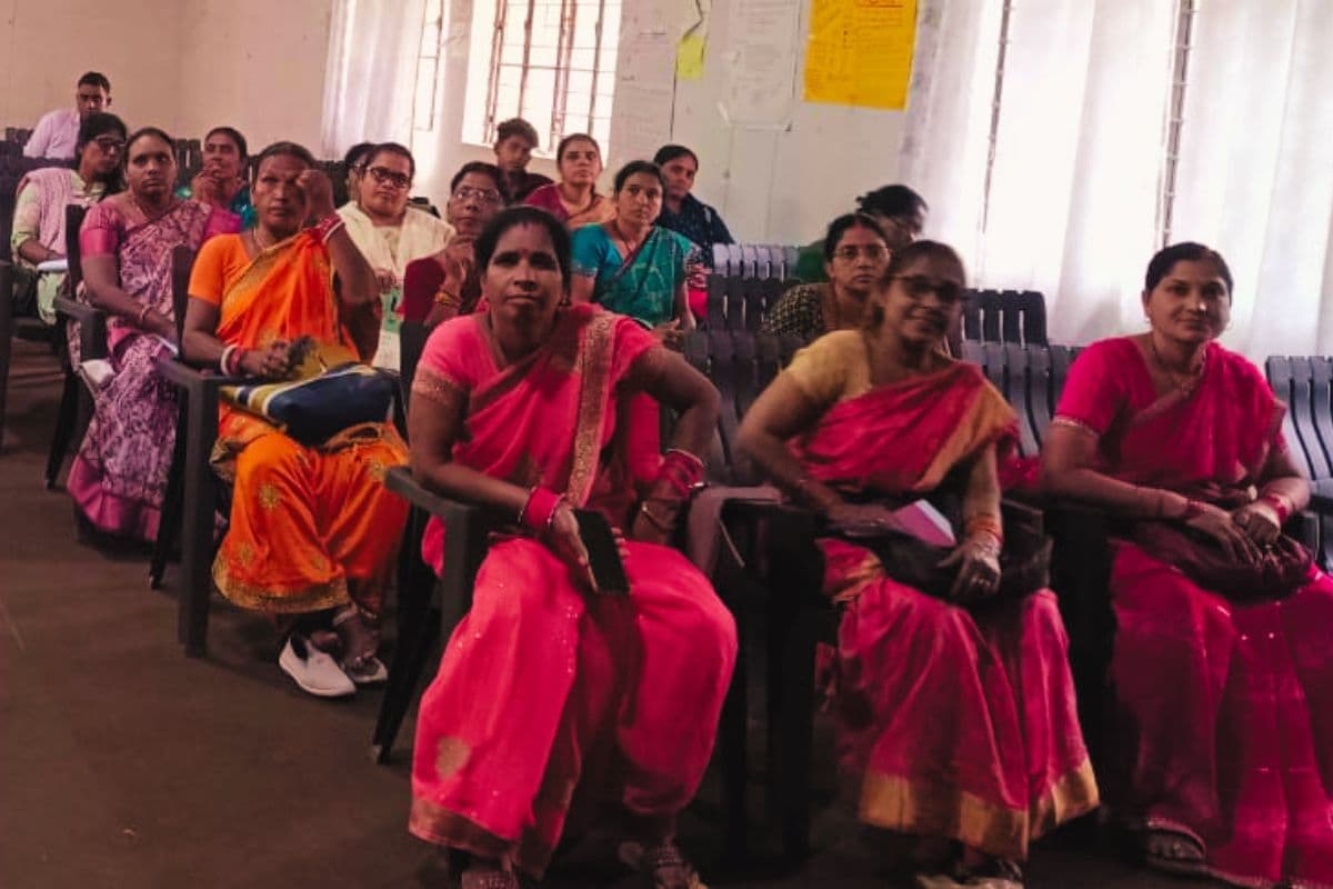 शिक्षकों के लिए 50 घंटे का प्रशिक्षण अनिवार्य, प्रोन्नति और वेनत वृद्धि पर बन सकता है खतरा