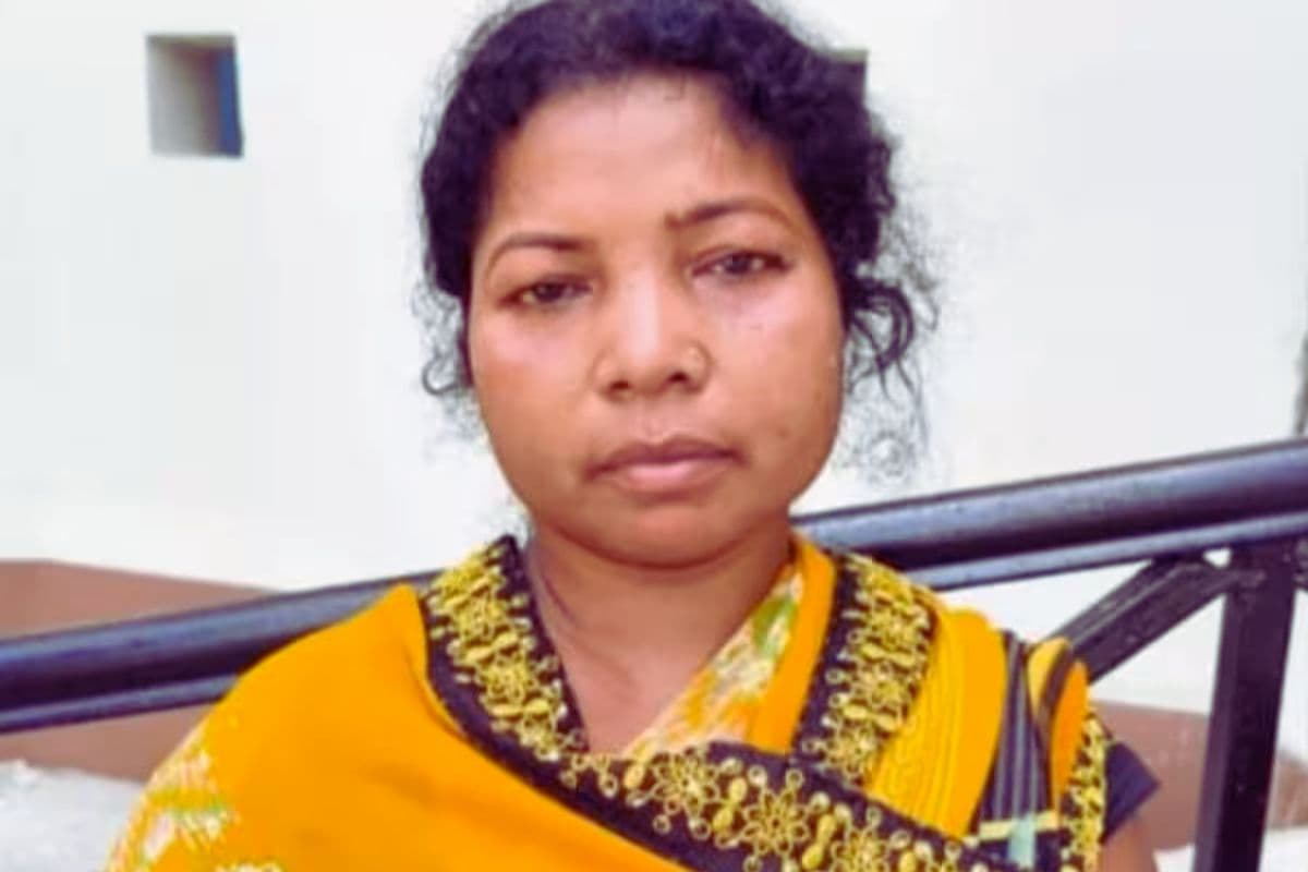 Bihar News: 22 सालों से फरार नक्सली मीनाक्षी गिरफ्तार, थाने को डायनामाइट से उड़ाने का था आरोप