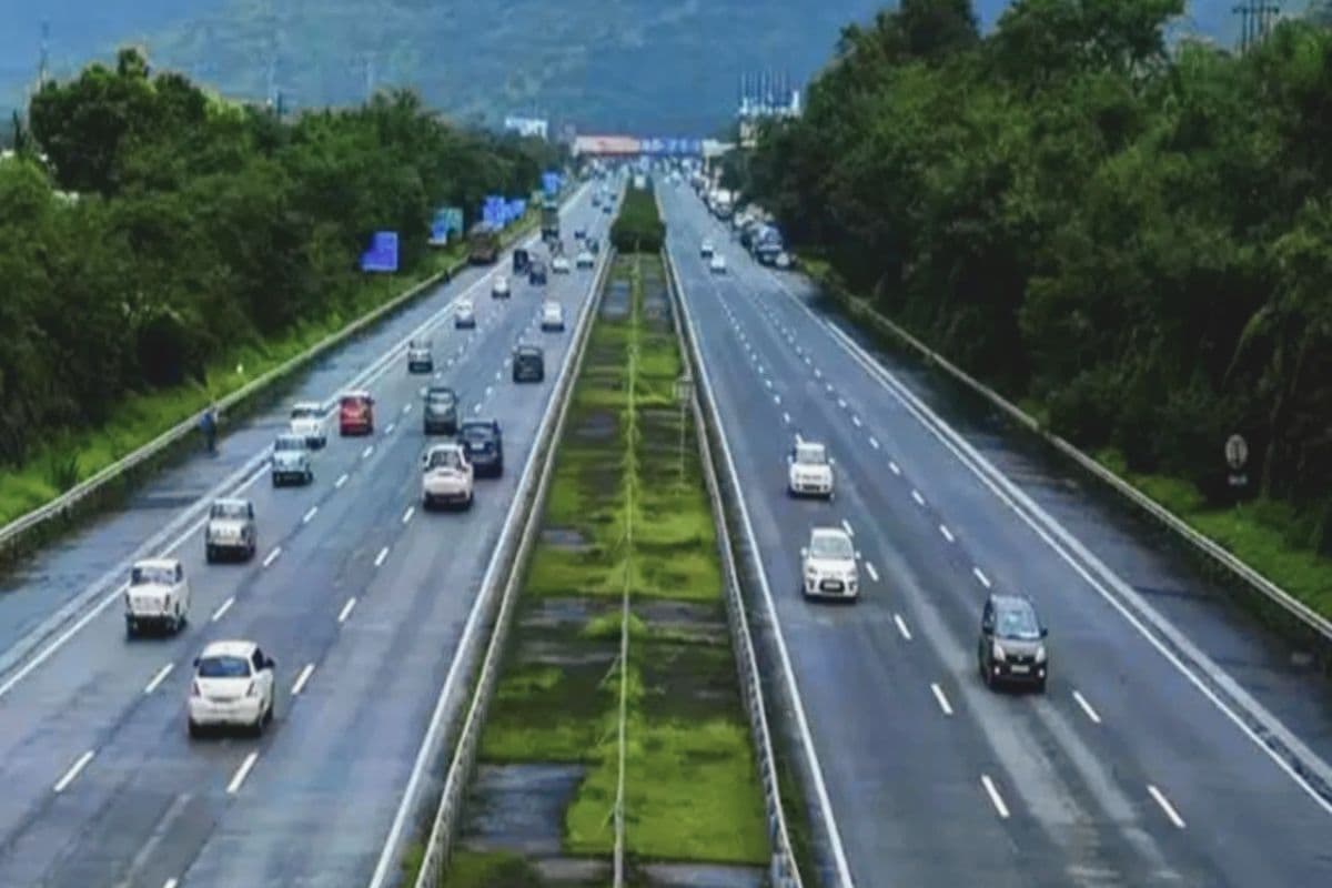Gorakhpur-Siliguri Expressway: गोरखपुर-सिलीगुड़ी एक्सप्रेस-वे के चालू होने की आई तारीख ! बिहार वालों को होगा जबरदस्त फायदा Gorakhpur-Siliguri Expressway: गोरखपुर-सिलीगुड़ी एक्सप्रेस-वे के चालू होने की आई तारीख ! बिहार वालों को होगा जबरदस्त फायदा