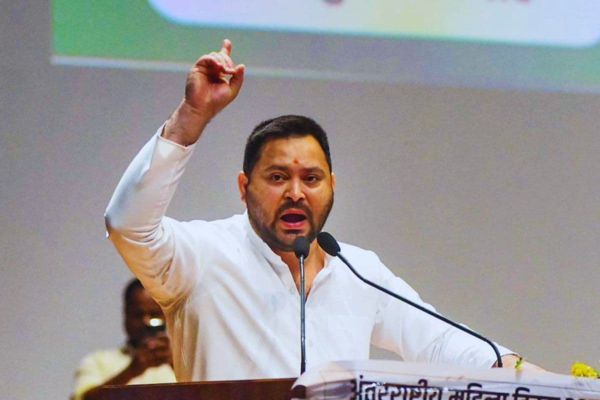 Bihar Politics: BPSC TRE-3 अभ्यर्थियों पर लाठीचार्ज के बाद भड़के तेजस्वी यादव, कहा- ‘निकम्मी, आवारा, सरकार…’