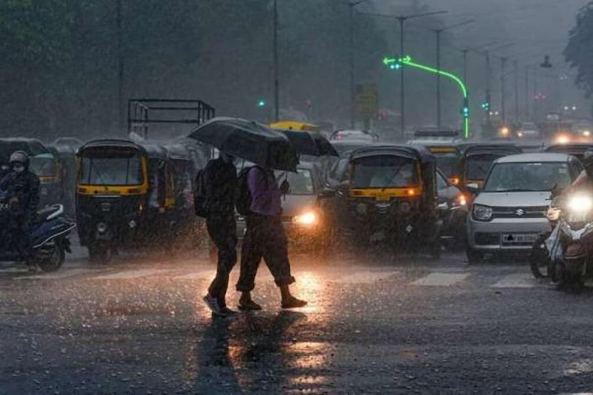 Bihar Weather Update: बिहार में इस दिन तक चलेगा आंधी-बारिश का दौर, IMD ने जारी किया अपडेट, हाई अलर्ट जारी Bihar Weather Update: बिहार में इस दिन तक चलेगा आंधी-बारिश का दौर, IMD ने जारी किया अपडेट, हाई अलर्ट जारी