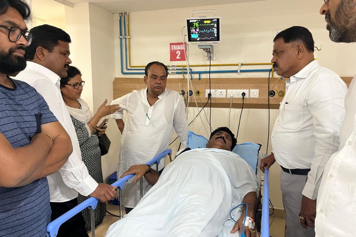 मंत्री योगेंद्र प्रसाद अस्पताल से हुए डिस्चार्ज, इस वजह से होना पड़ा था भर्ती