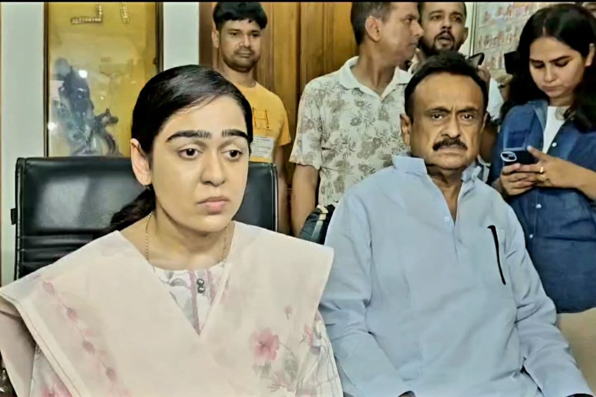 "लालू परिवार ने मेरी जिंदगी का मजाक बनाया...", तेज प्रताप विवाद पर बोलीं पत्नी ऐश्वर्या राय