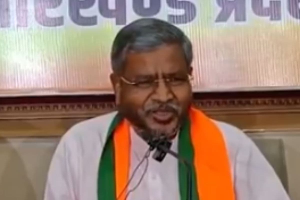 'हेमंत सोरेन सरकार भ्रष्टाचार छिपाने के लिए संवैधानिक संस्थाओं को कर रही कमजोर' रांची में बरसे बाबूलाल मरांडी