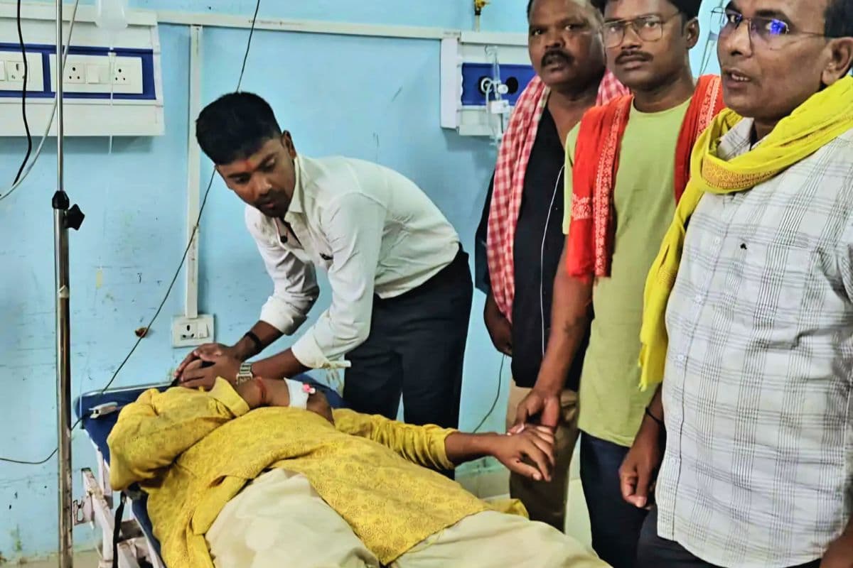 बिहार में युवक को एक साल में तीसरी बार सांप ने डसा, शादी के दिन पहुंचा अस्पताल