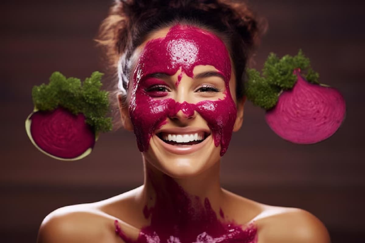 Beetroot Face Packs: गर्मी में चेहरे की चमक लौटाएंगे, चुकंदर से बने ये असरदार फेसपैक