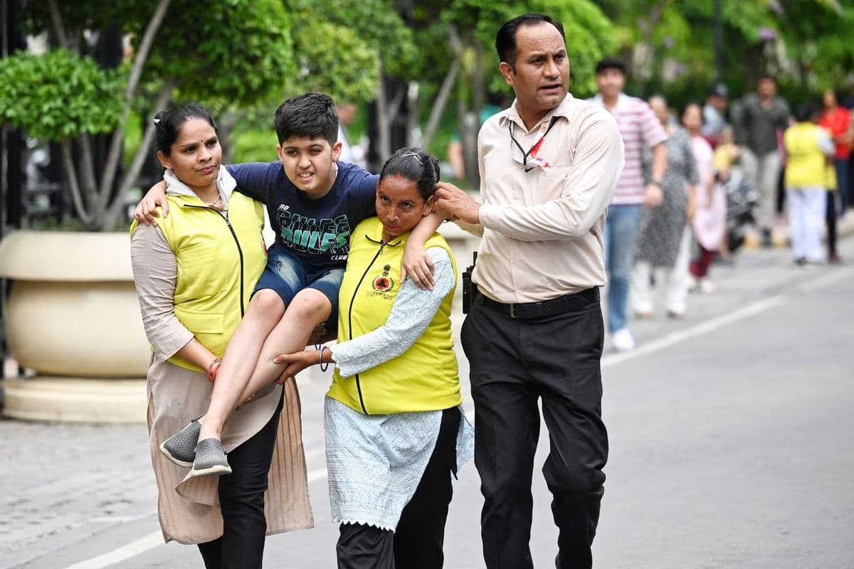 Ind-Pak War: बिहार में कैसे बनें सिविल डिफेंस वॉलंटियर? प्रतिदिन मिलेंगे 750 रुपये, जानें योग्यता और उम्र सीमा