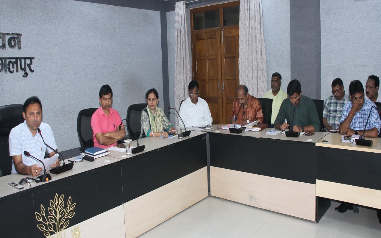 बिहार चुनाव 2025: भागलपुर में प्रशासन ने शुरू की तैयारी, 17 मई से 6 जून तक होगी EVM की जांच