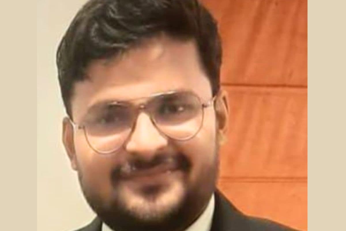 बिहार के जाने-माने डॉक्टर की सड़क हादसे में दर्दनाक मौत, पत्नी और बेटे की स्थिति गंभीर