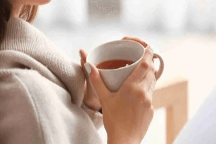 अंतरराष्ट्रीय चाय दिवस: चुस्की में छुपा सेहत का राज़, जानिए कितनी है फायदेमंद और कितनी है नुकसानदायक