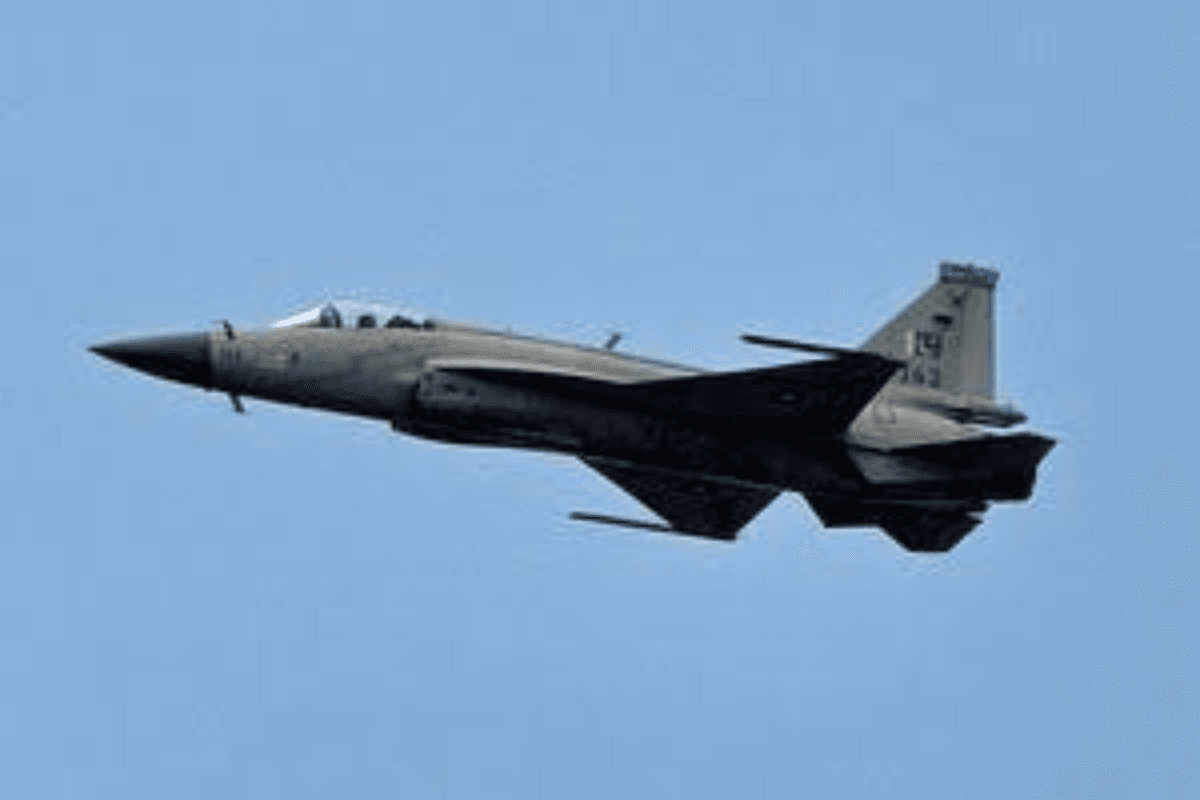 भारत ने पकड़े 2 पाकिस्तानी पायलट, JF-17 लड़ाकू विमान लेकर घुसे थे भारत