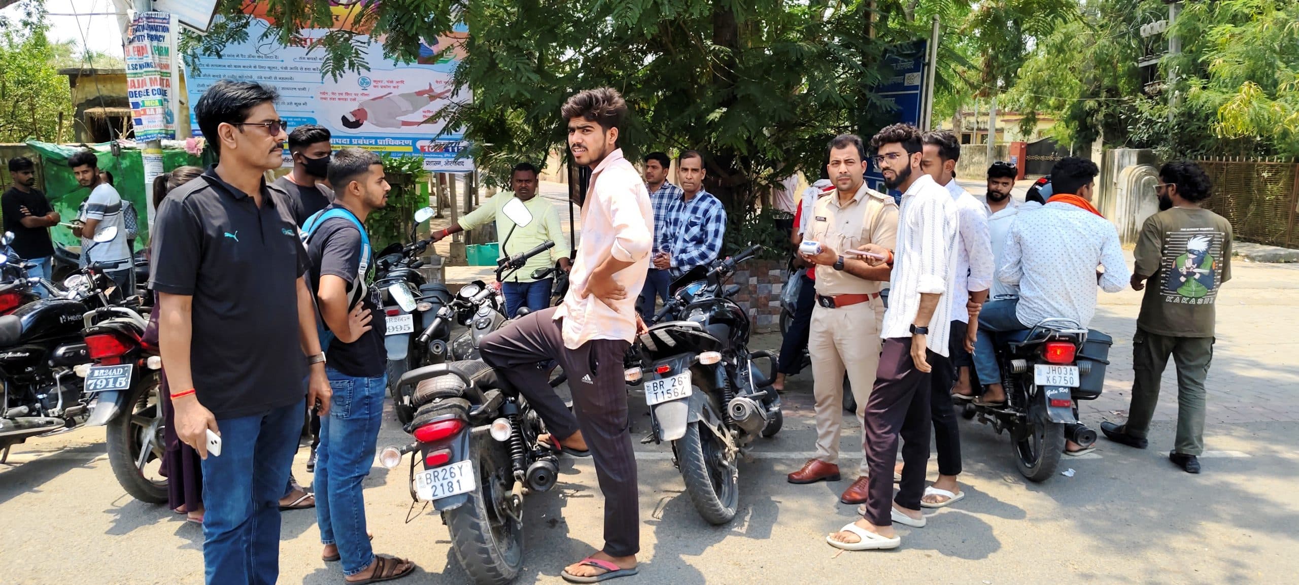 Aurangabad News : 53 वाहनों से 136500 रुपये की हुई वसूली