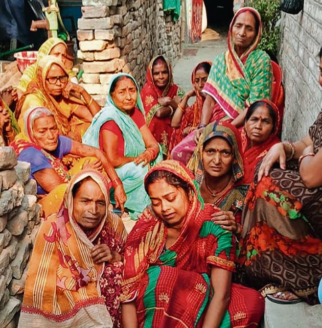 Saran News : ट्रक व कार की टक्कर में दुल्हन के भाई समेत दो लोगों की मौत