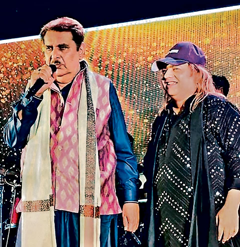 Bokaro News : निहत्थे व निर्दोष पर्यटकों पर गोली चलाना बेहद शर्मनाक, दोषियों को चुकानी होगी सजा : रजा मुराद