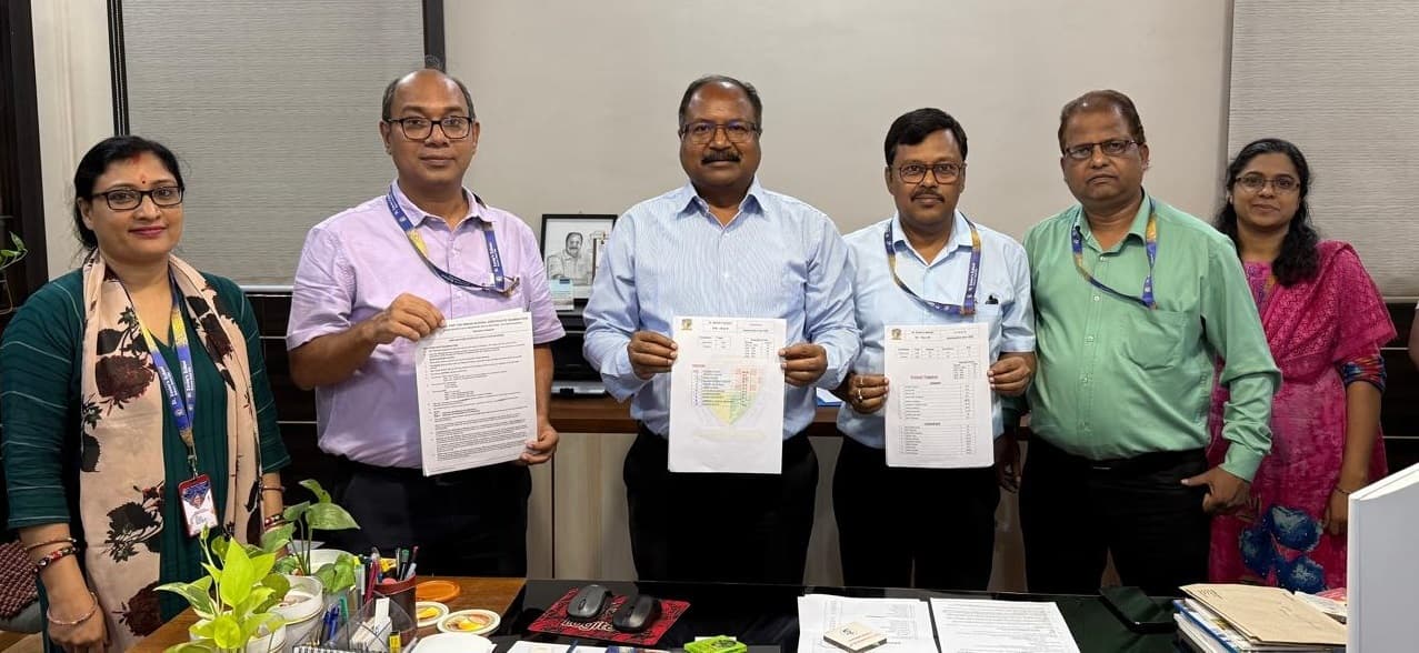 Bokaro News : आइसीएसइ 10वीं: 98.8 प्रतिशत के साथ अनन्या बनीं संत जेवियर्स की टॉपर