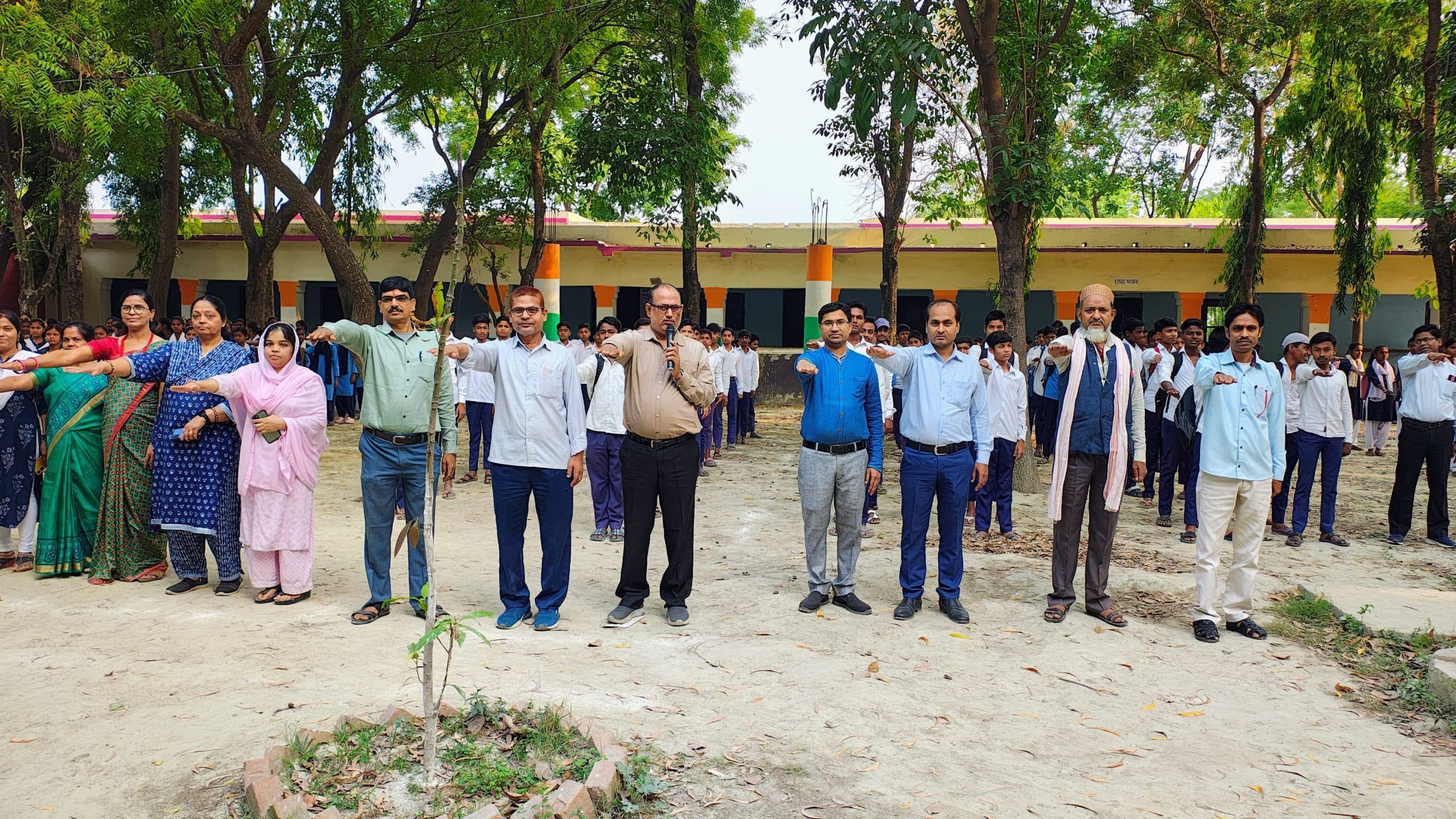 Education news from Samastipur:स्कूली छात्रों को बाल विवाह रोकथाम की शपथ दिलाई