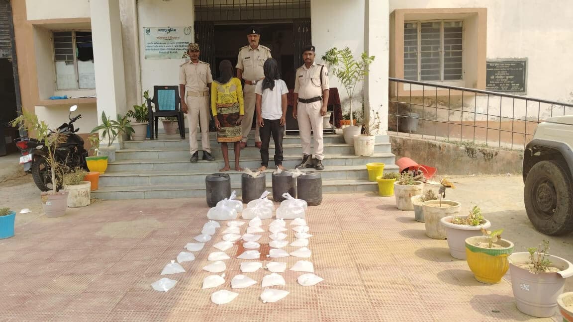 177 लीटर शराब के साथ दो धंधेबाज धराये